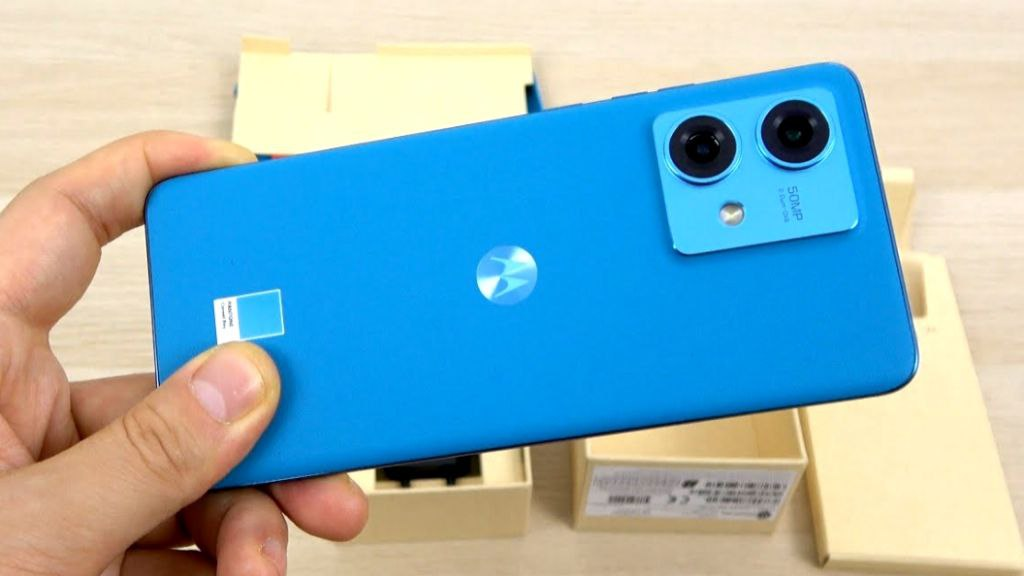 MOTOROLA :ने 68W फास्ट चार्जिंग और 50MP कैमरे के साथ मोटो साइड 40 नियो 5G लॉन्च किया